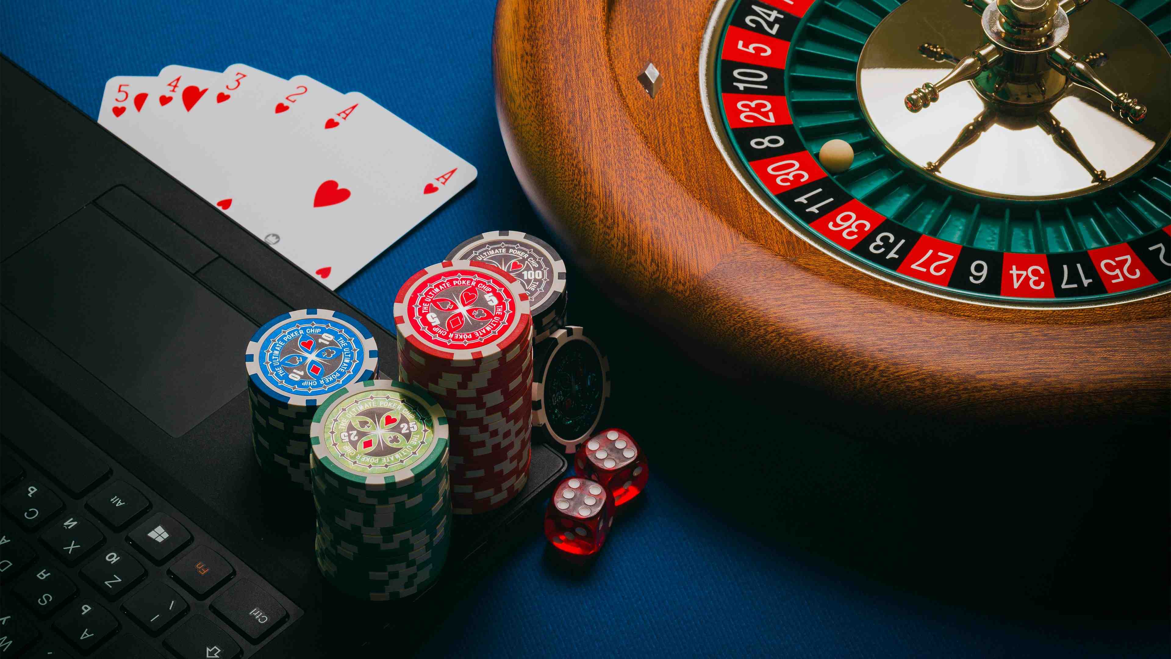 rm99 Myanmar Live Casino Real Dealer နှင့် Baccarat ကစားနေသောမြင်ကွင်း